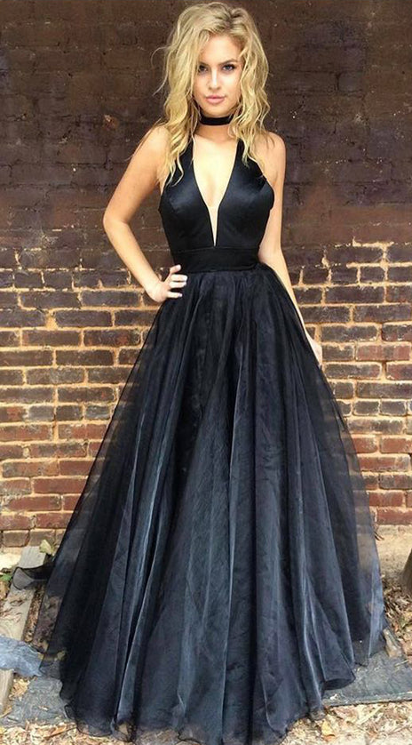 MACloth Halter V neck Black Long Prom Dress Vintage Formal Evening Gown